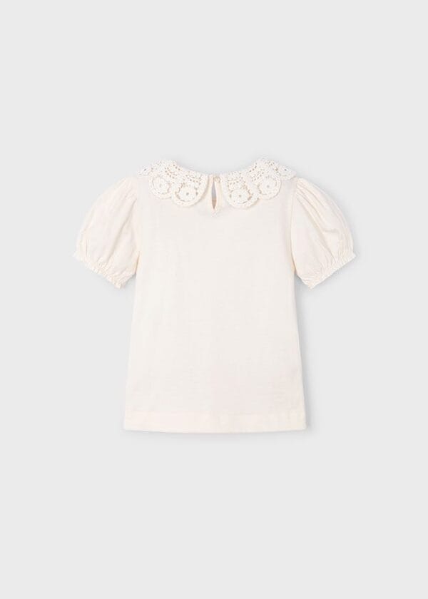 Camiseta m/c cuello crochet – MARCAS